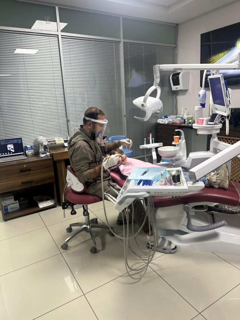 مداواة الأسنان في إسطنبول – مركز Hekimoğlu