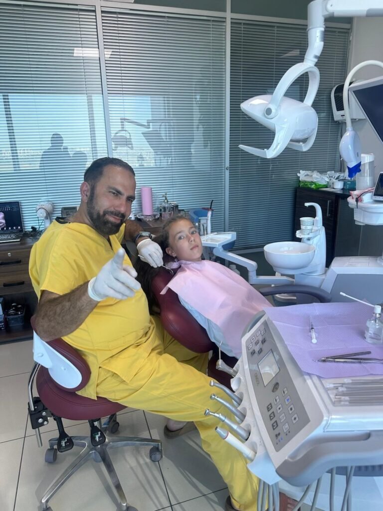 عيادة طب الأسنان في اسطنبول: د. محمد خير